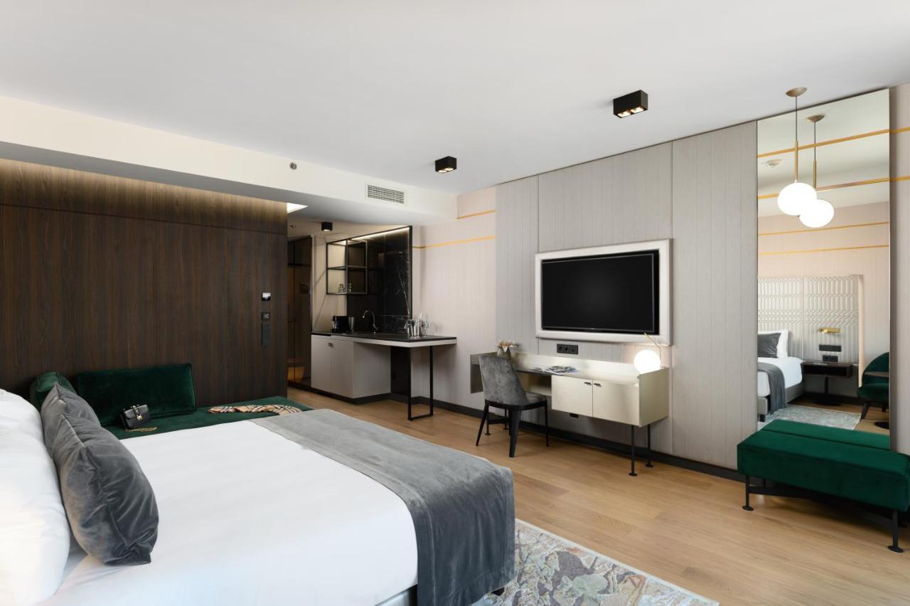 Emerald Downtown Luxury Suites With Hotel Services ブダペスト エクステリア 写真
