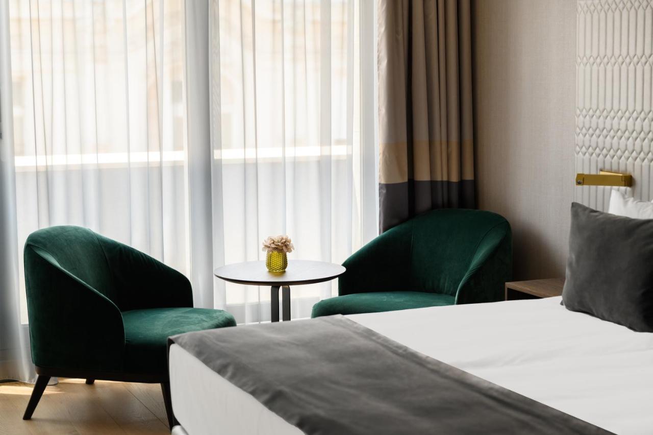 Emerald Downtown Luxury Suites By Continental Group ブダペスト エクステリア 写真