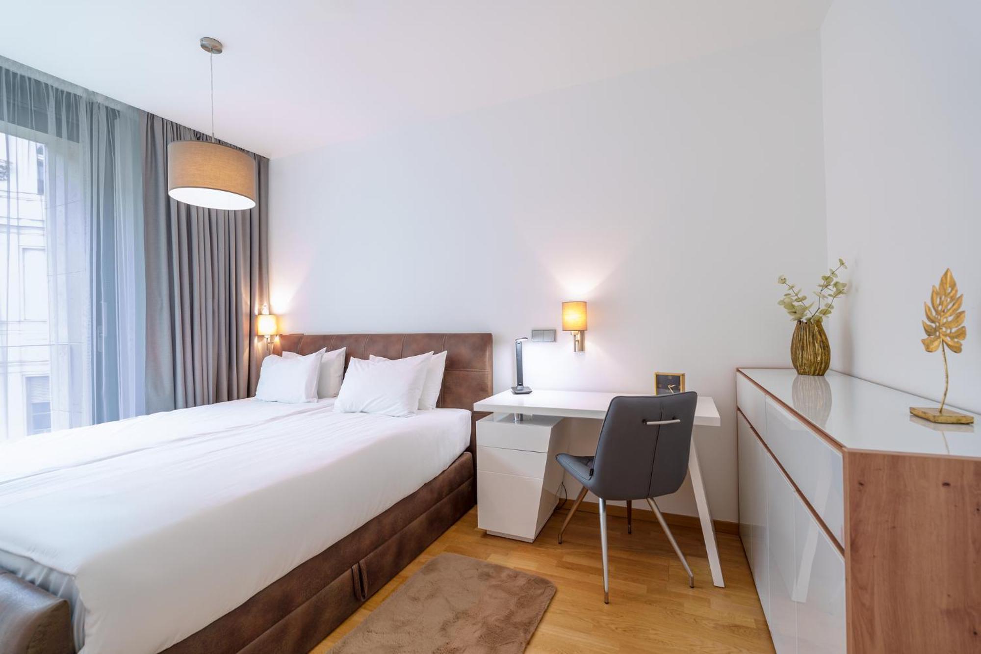Emerald Downtown Luxury Suites By Continental Group ブダペスト エクステリア 写真
